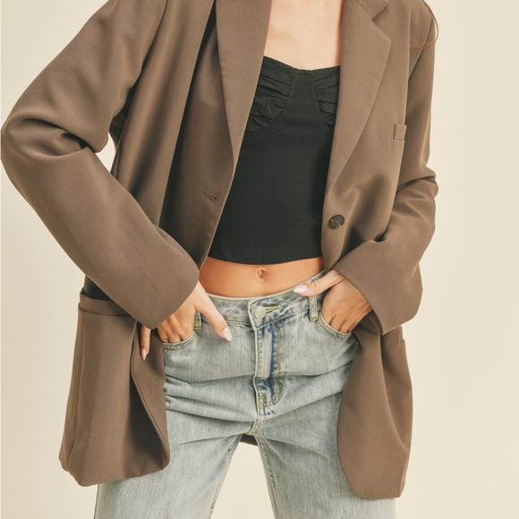 SALT + CO. - Top No. 09, Oversized Boyfriend Fitted Blazer in Cedar (NWT) - Picture 3 of 5